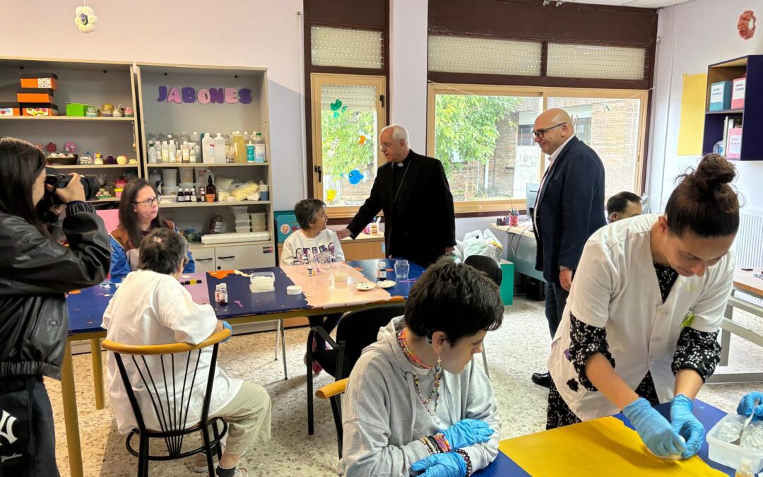 El Sr. Obispo visita Aspanas