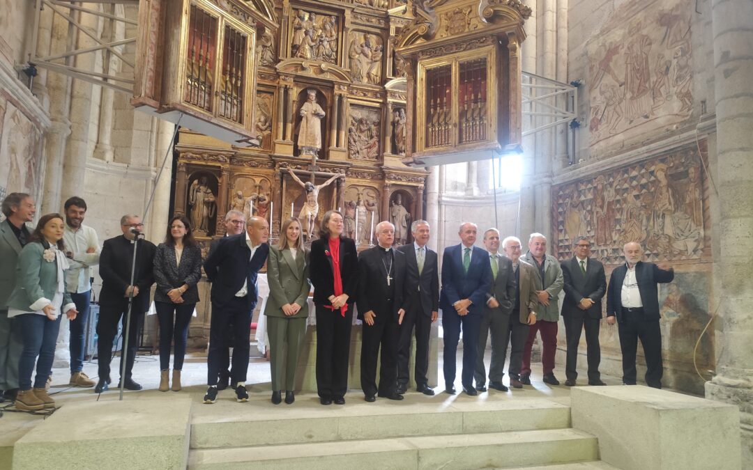 Inauguración oficial del mecanismo móvil de los relicarios de Santo Estevo de Ribas de Sil y presentación de la réplica de los anillos de los Obispos Santos
