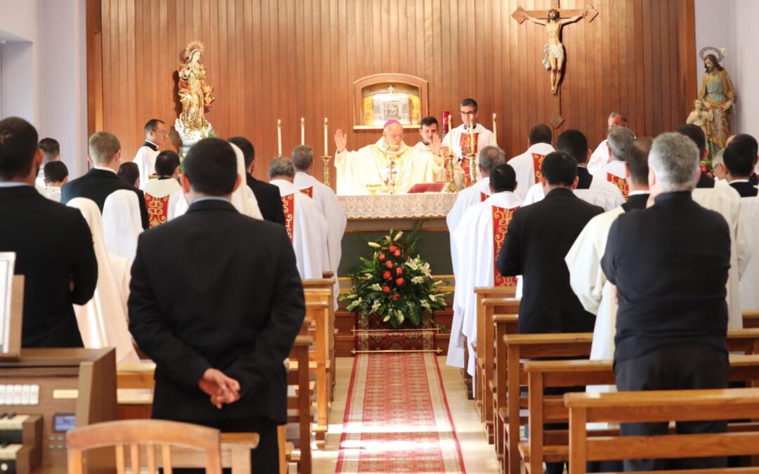 Jesucristo, Divino Maestro