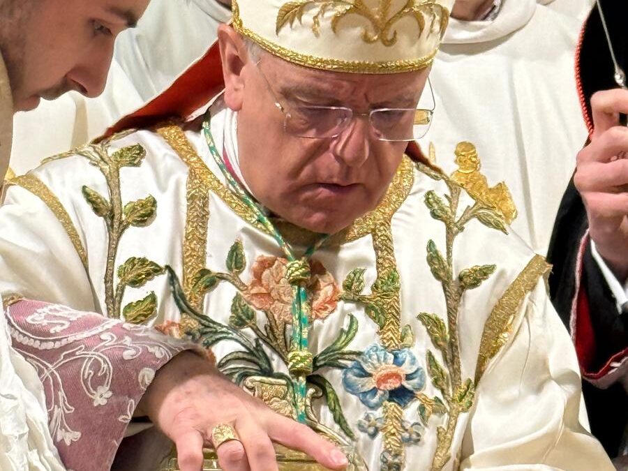 Miércoles Santo: Misa Crismal