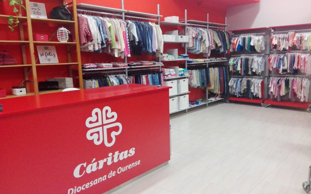 Cáritas fomenta la recogida solidaria de ropa usada con fines sociales y medioambientales