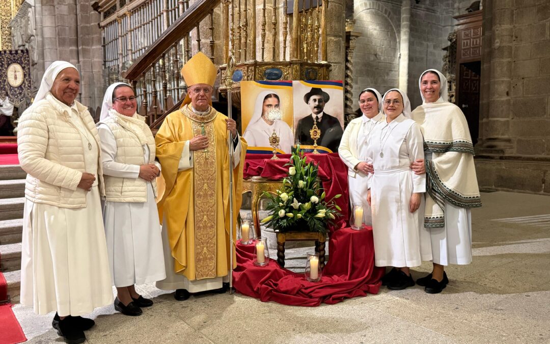 Misa de acción de gracias en la Catedral de Ourense por la canonización de dos santos venezolanos