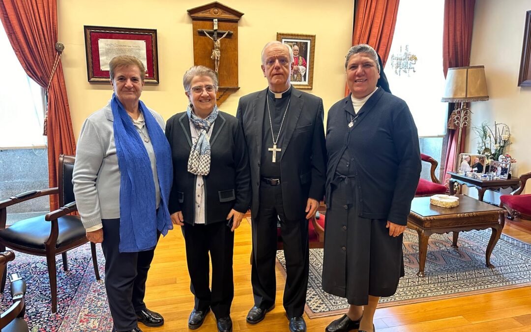 Visita de la Superiora General de las Madres Calasancias