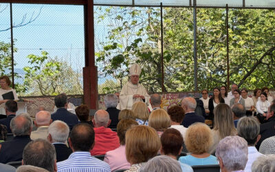 Encuentro de mayores en Toén